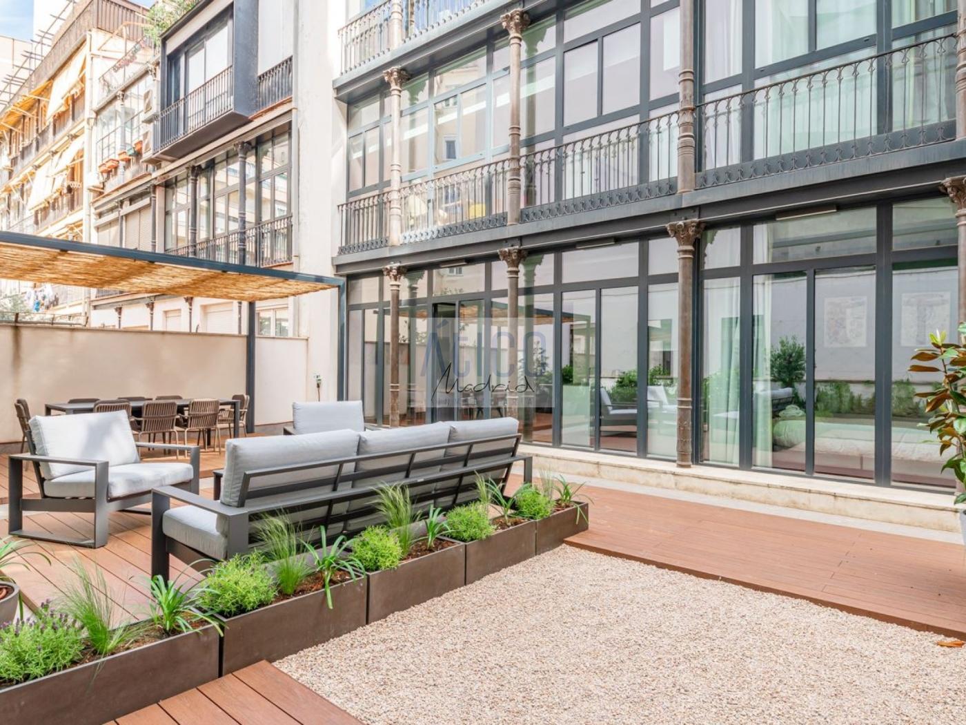 For rent of flat in Madrid