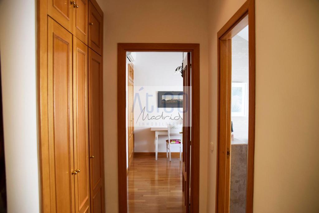 For rent of penthouse in Madrid