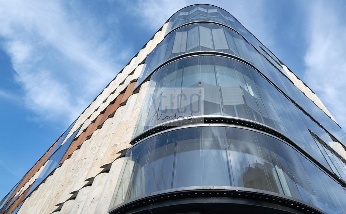 For sale of penthouse in Madrid