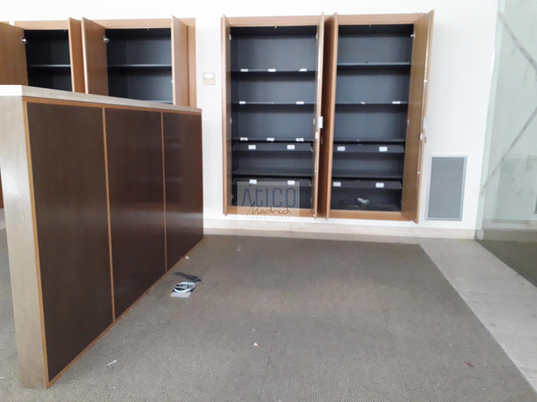 For sale of commercial in Madrid