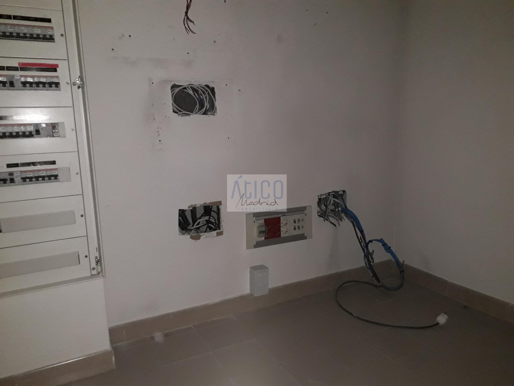 For sale of commercial in Madrid
