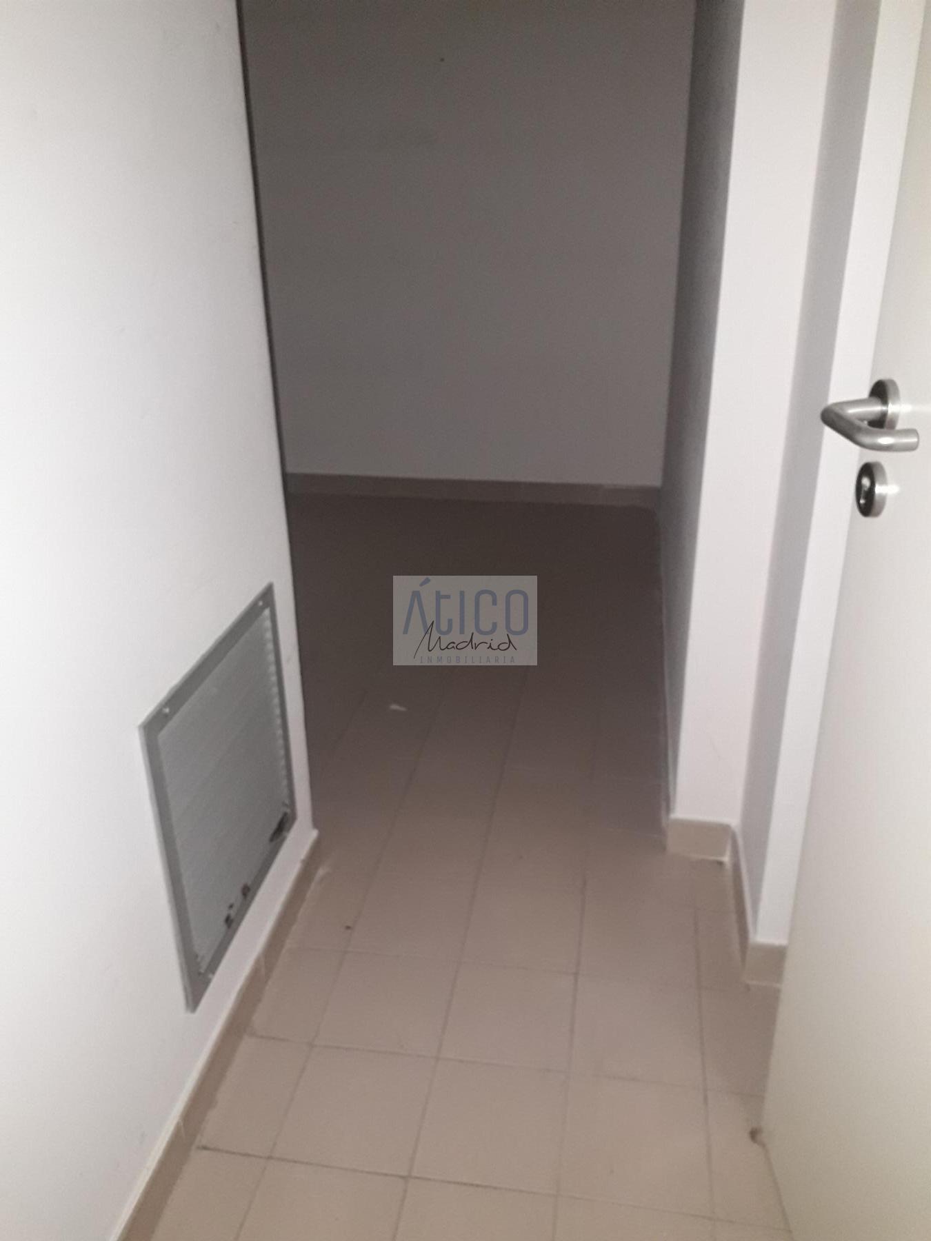 For sale of commercial in Madrid
