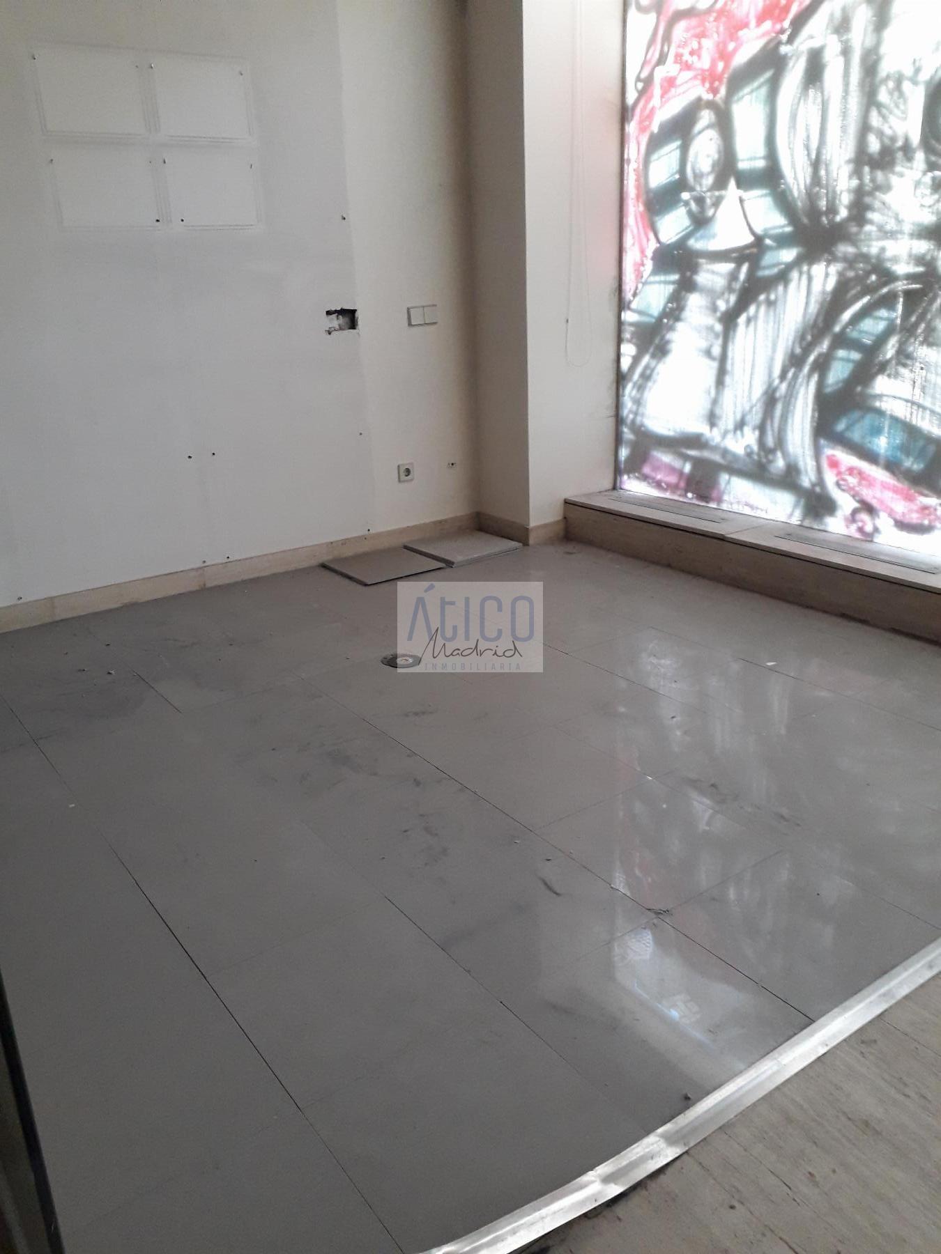 For sale of commercial in Madrid