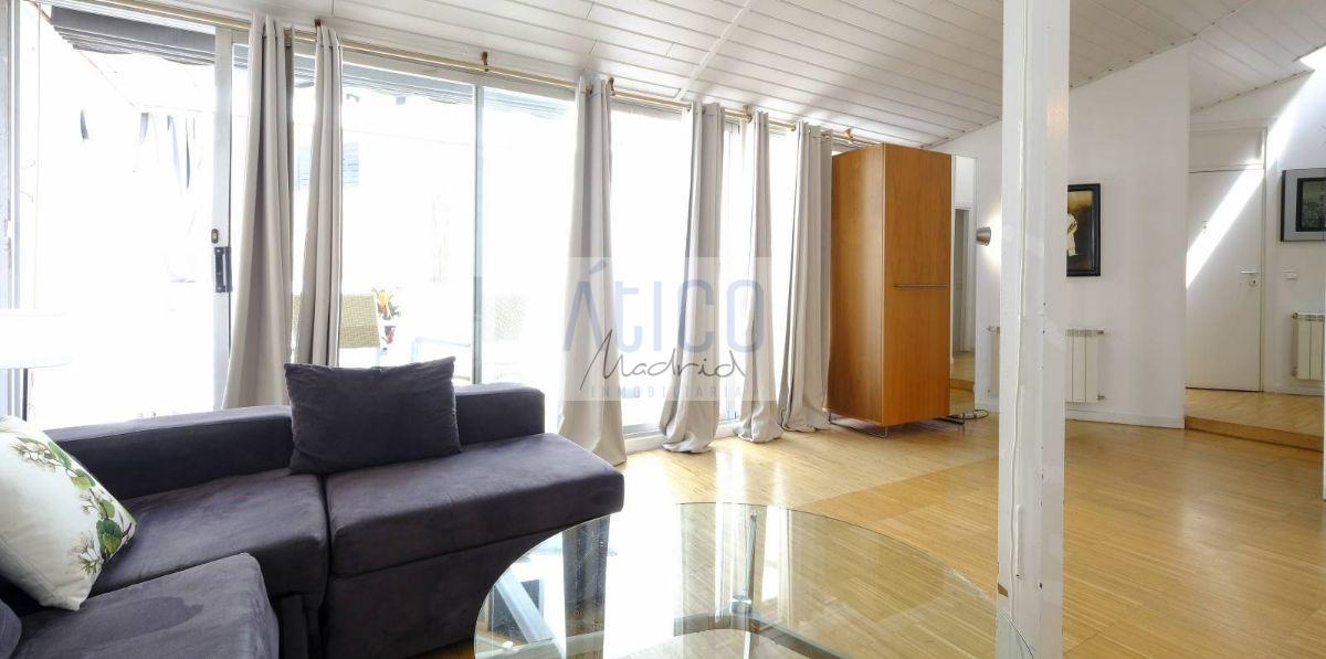 For rent of penthouse in Madrid