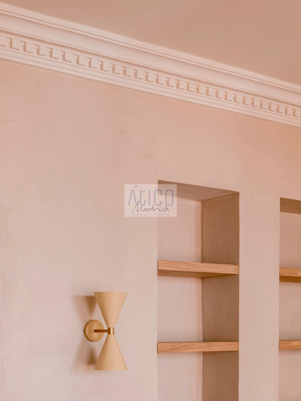 For sale of flat in Madrid