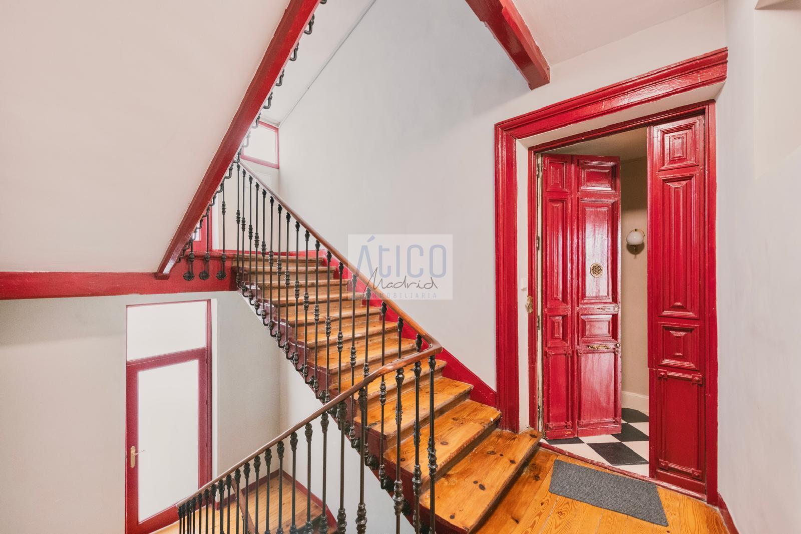 For sale of flat in Madrid