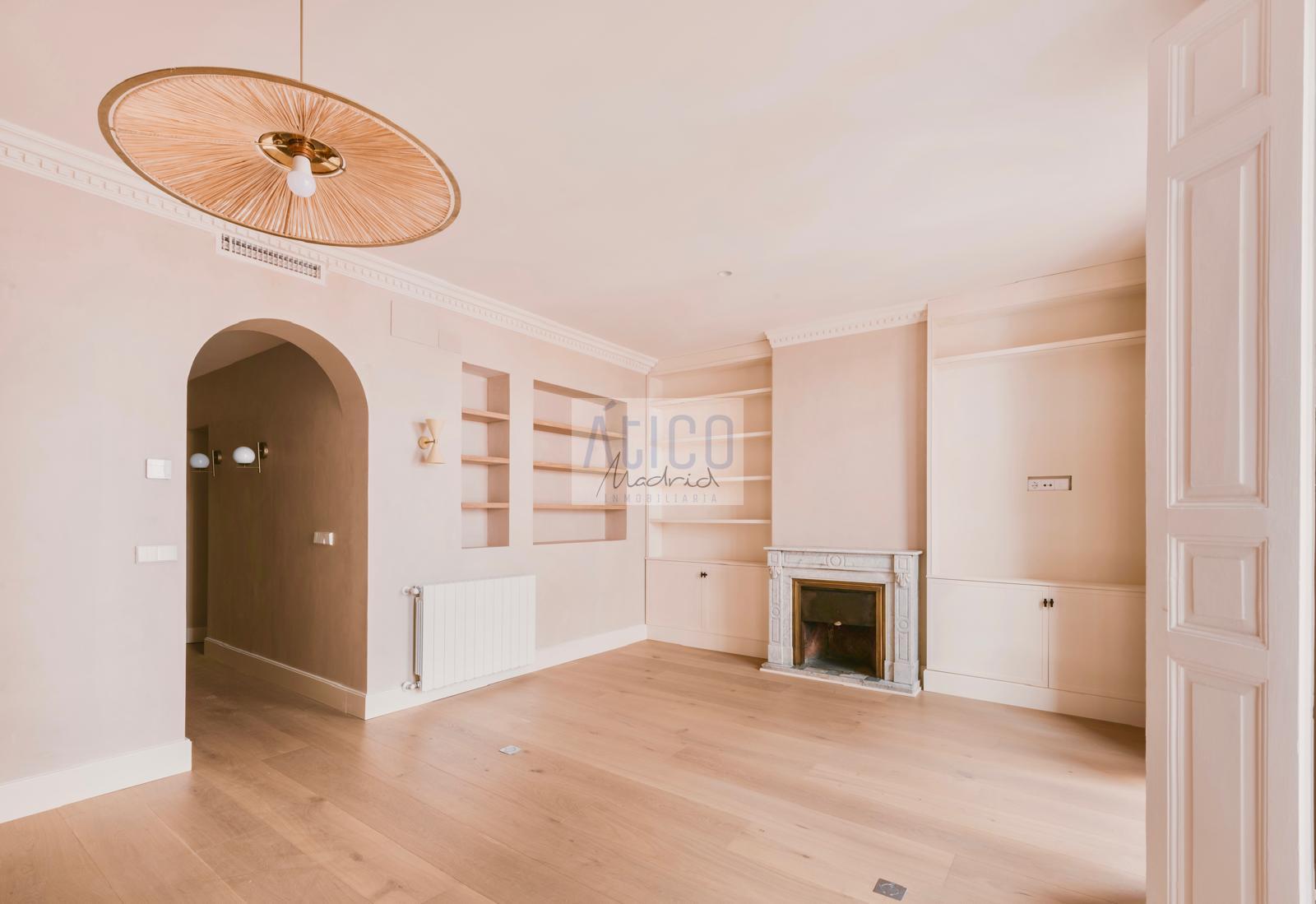 For sale of flat in Madrid