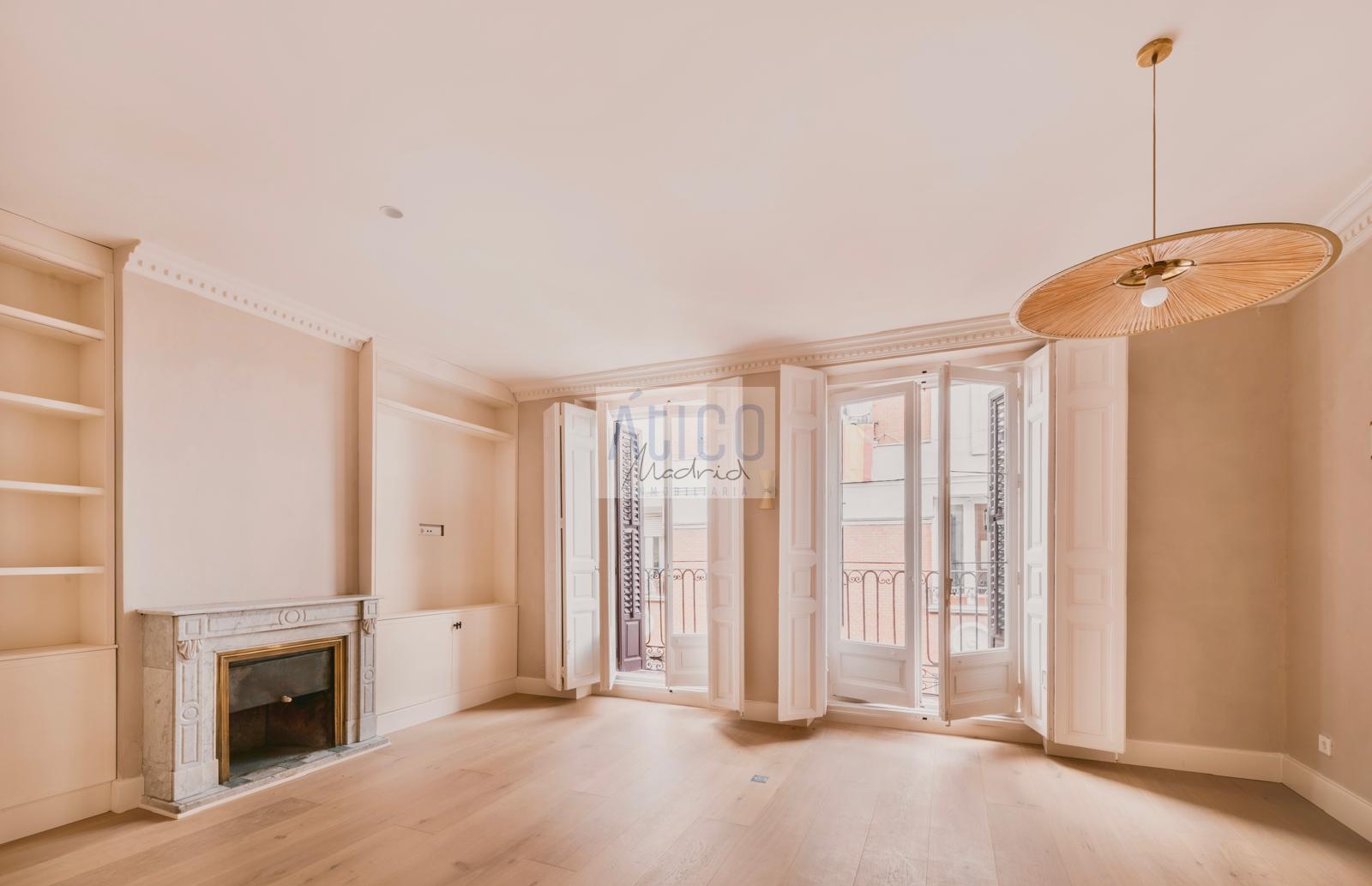 For sale of flat in Madrid