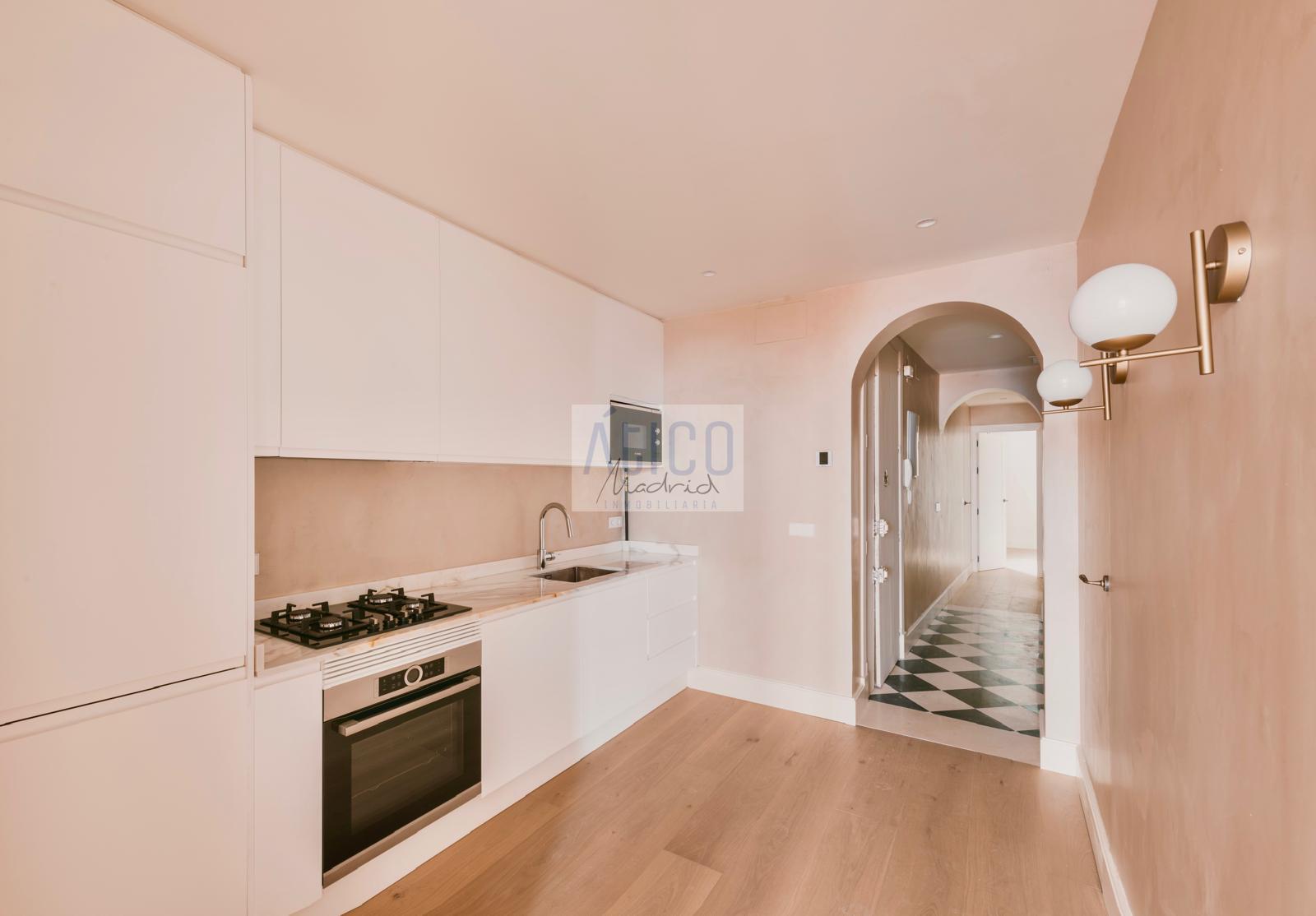 For sale of flat in Madrid