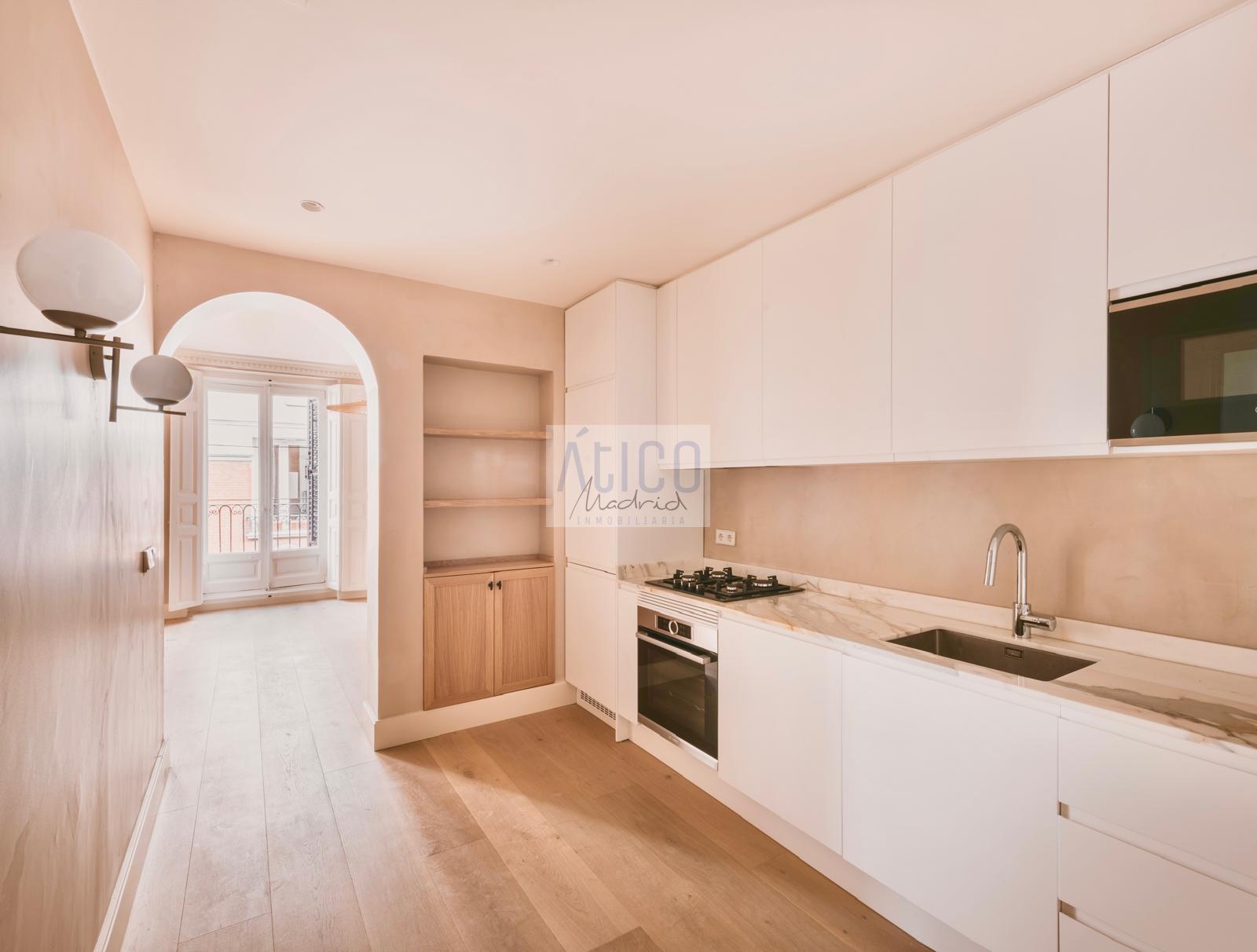 For sale of flat in Madrid