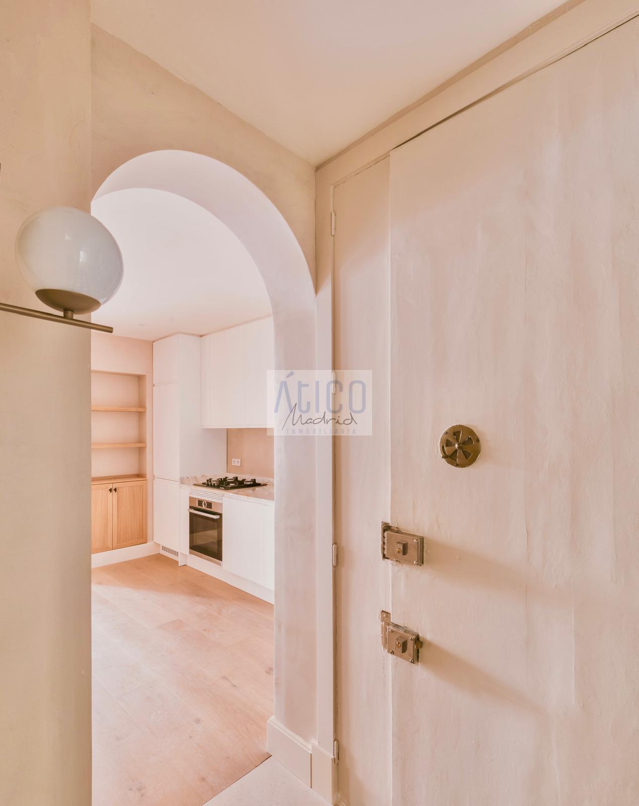 For sale of flat in Madrid