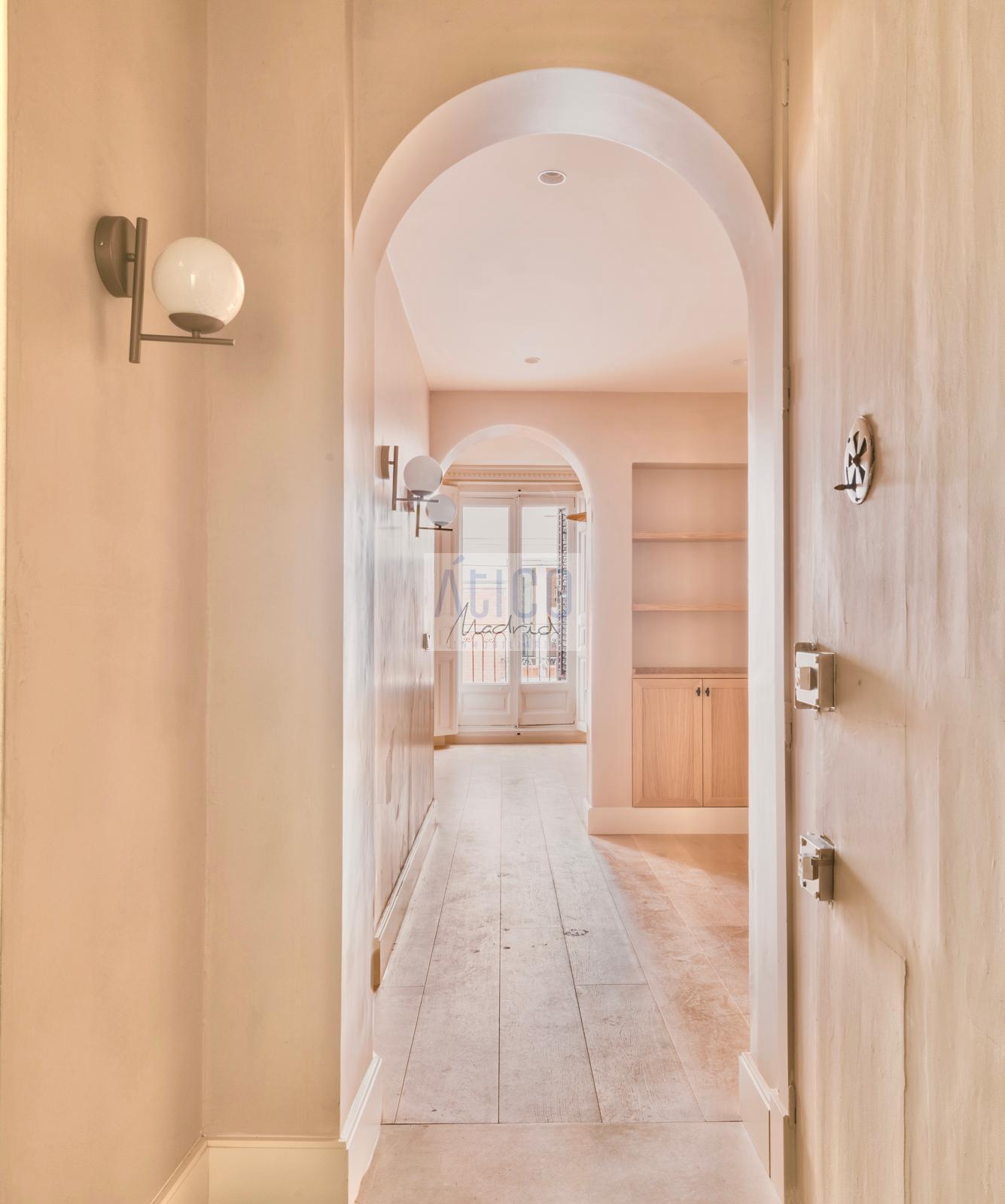 For sale of flat in Madrid