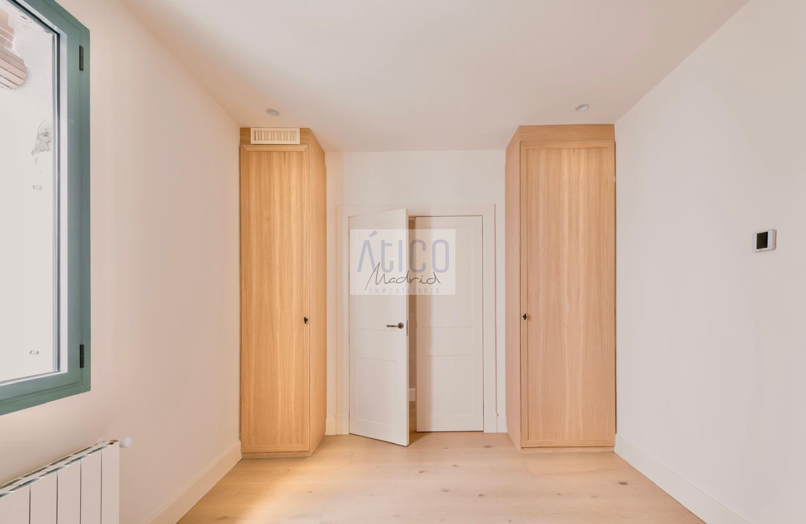 For sale of flat in Madrid