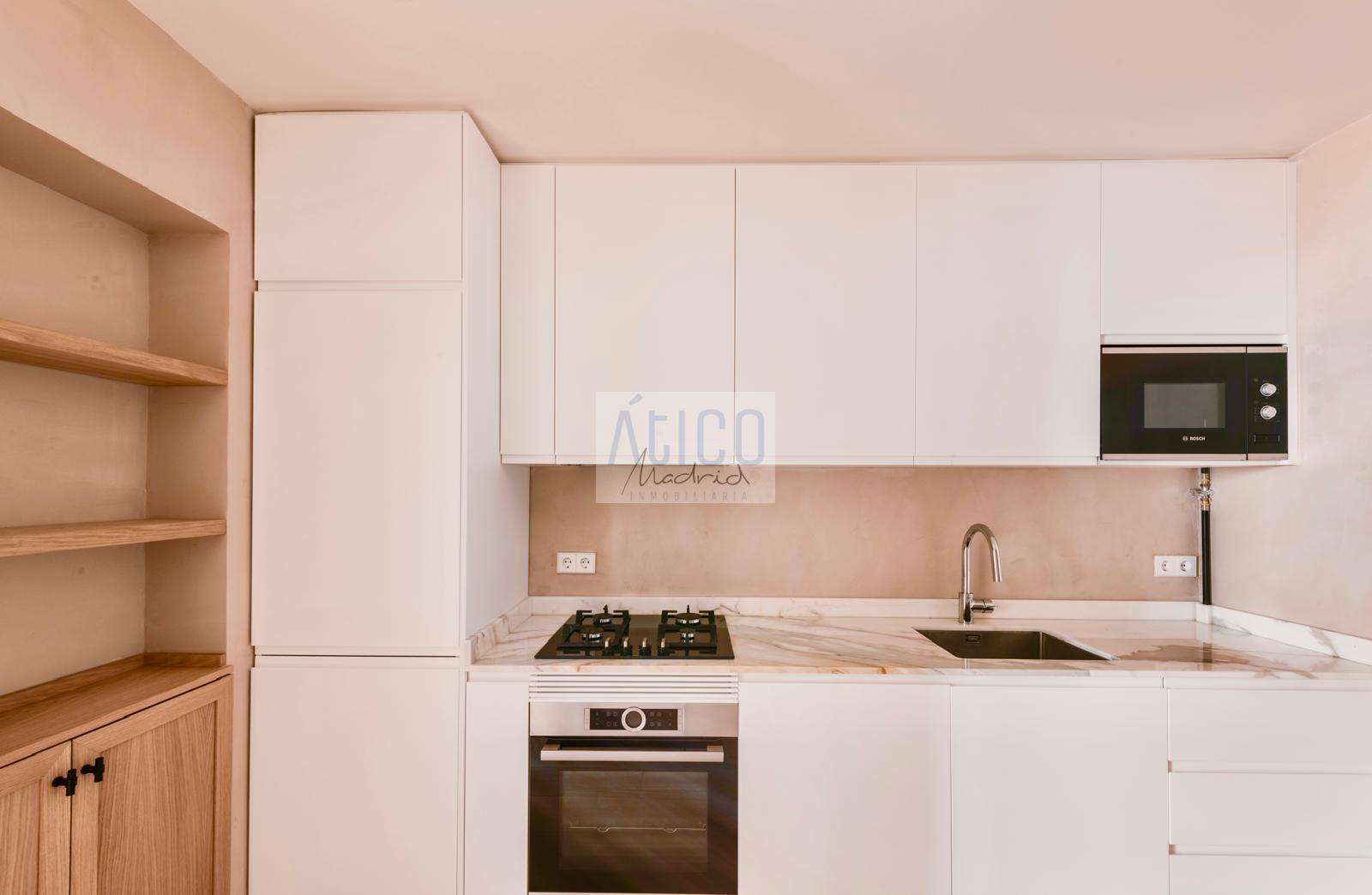 For sale of flat in Madrid