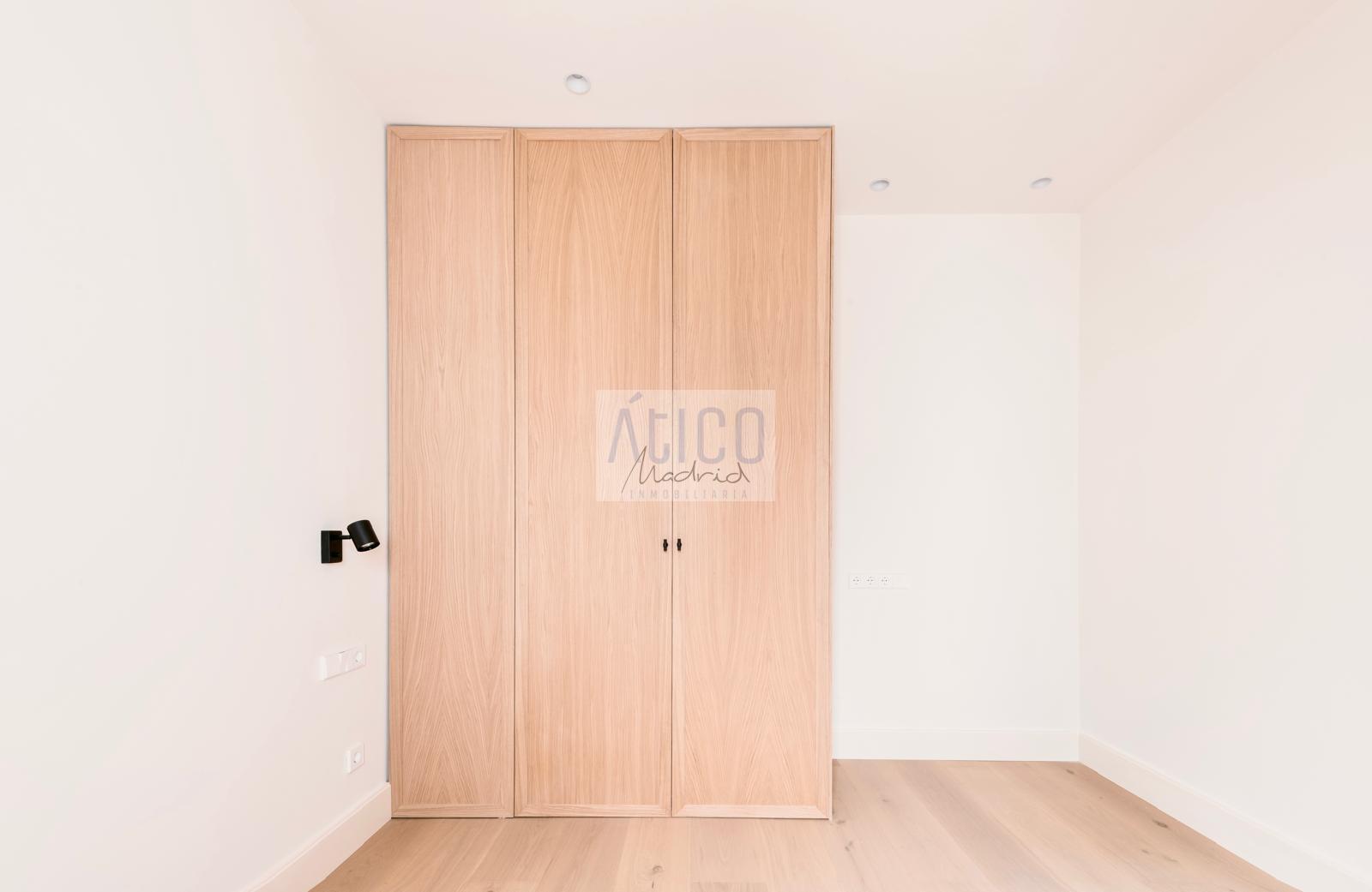 For sale of flat in Madrid