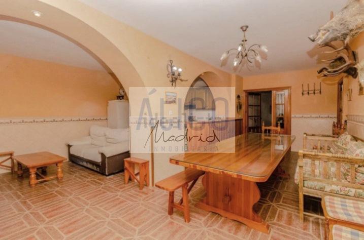 For sale of house in Cózar