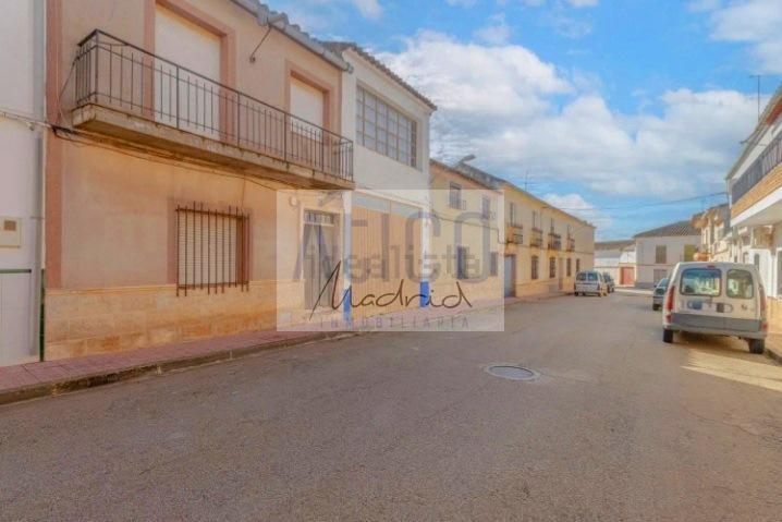 For sale of house in Cózar
