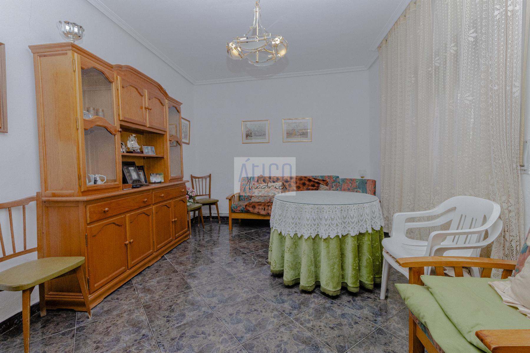 For sale of house in Cózar