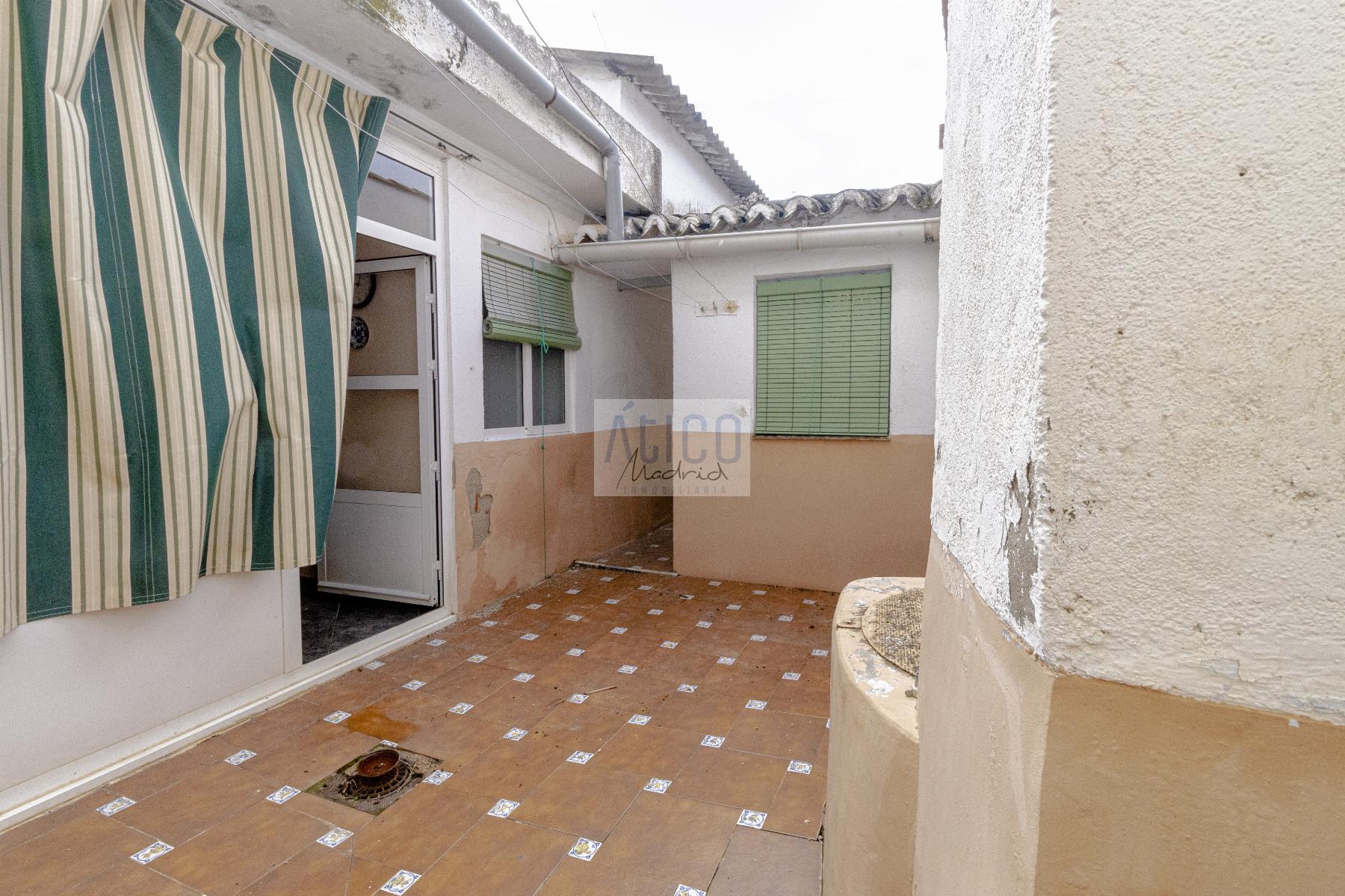 For sale of house in Cózar