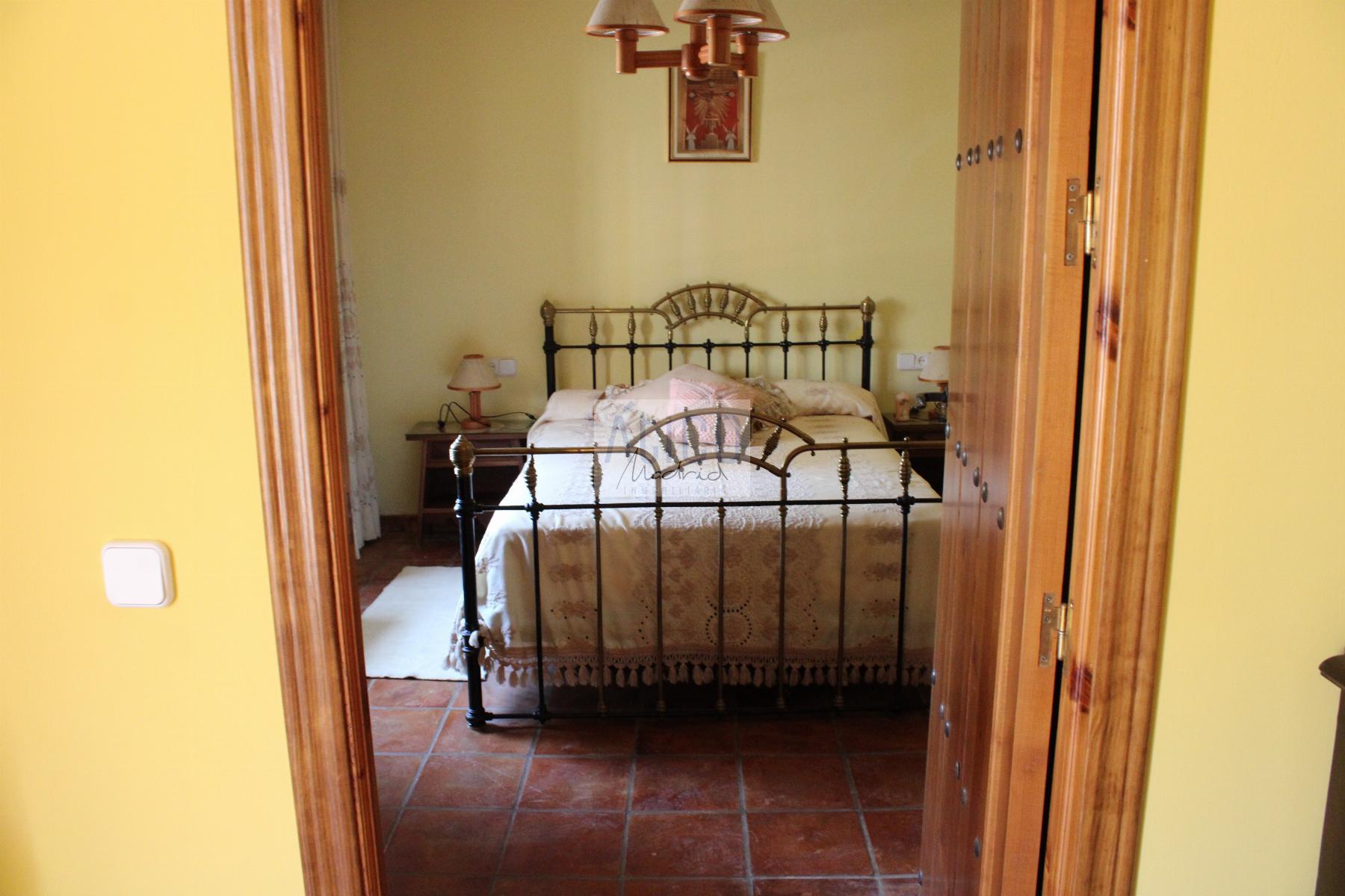 For sale of house in Cózar