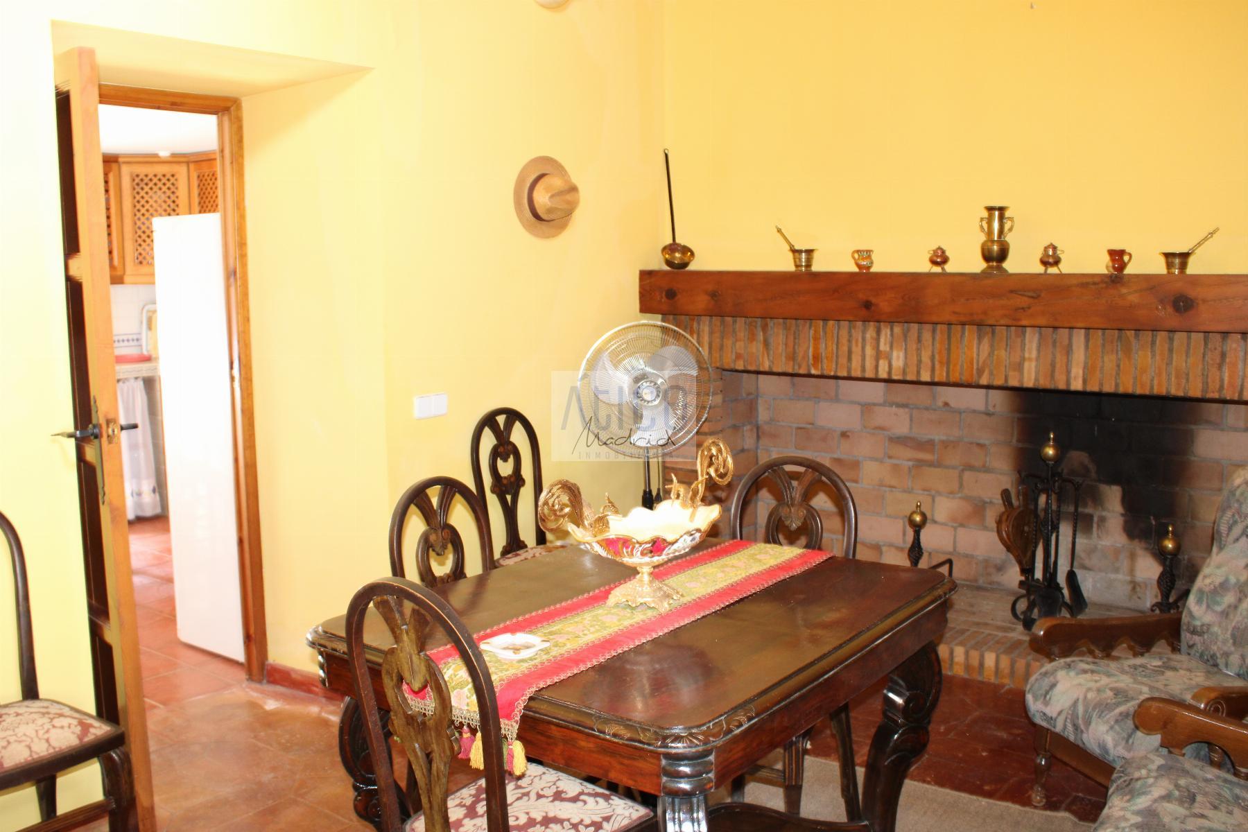 For sale of house in Cózar