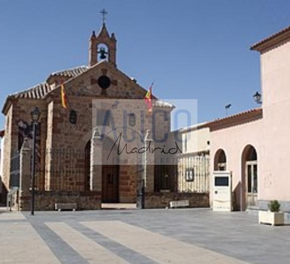 Venta de edificio en Cózar