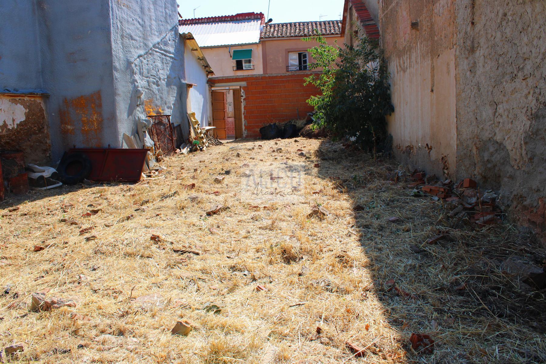 Venta de terreno en Cózar