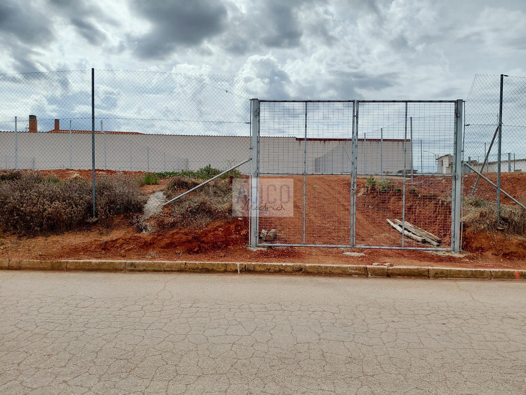 Venta de terreno en Alcubillas