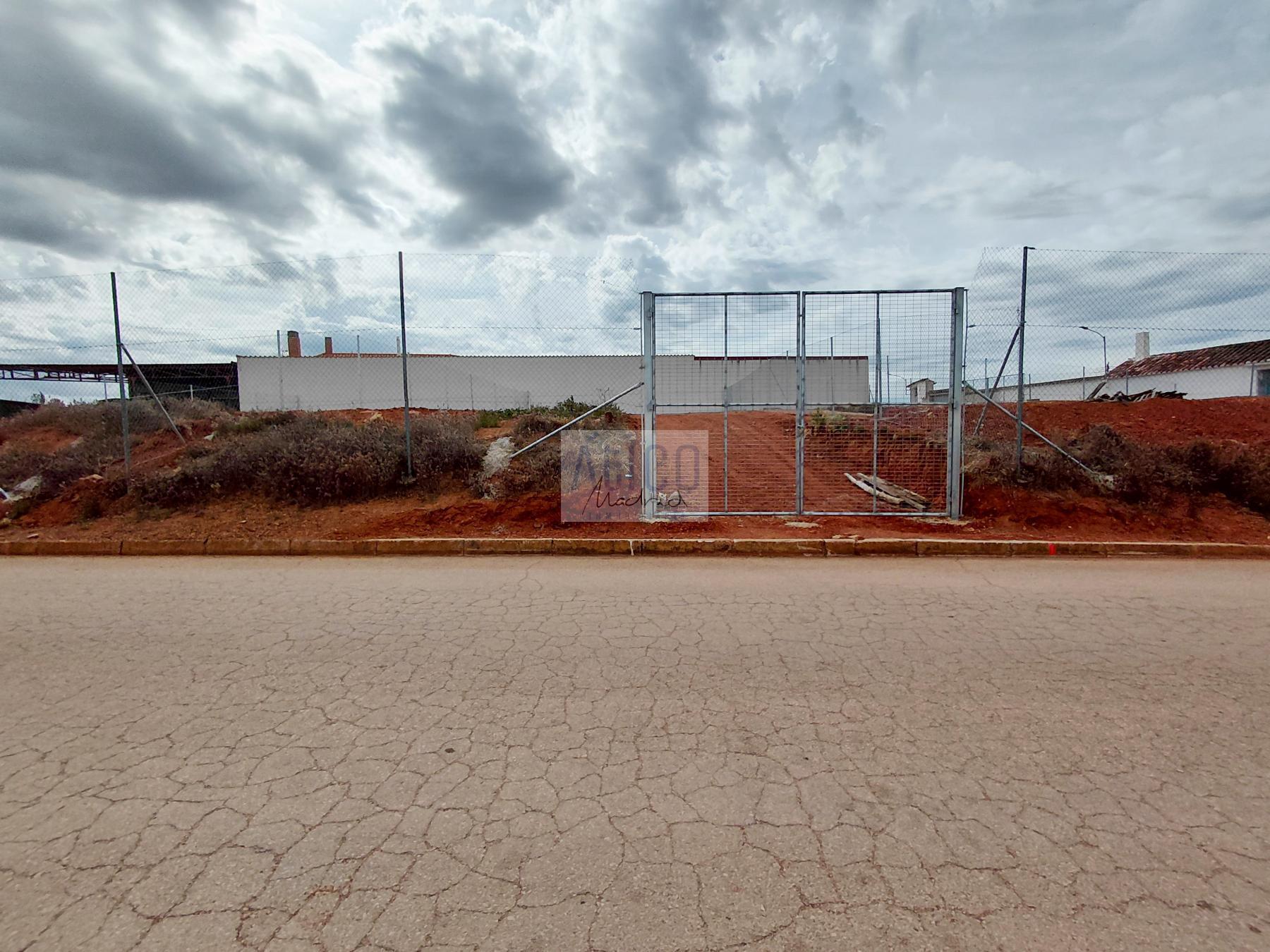 Venta de terreno en Alcubillas