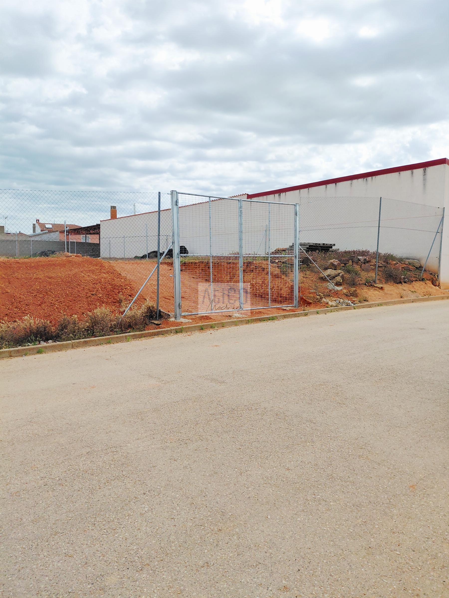 Venta de terreno en Alcubillas