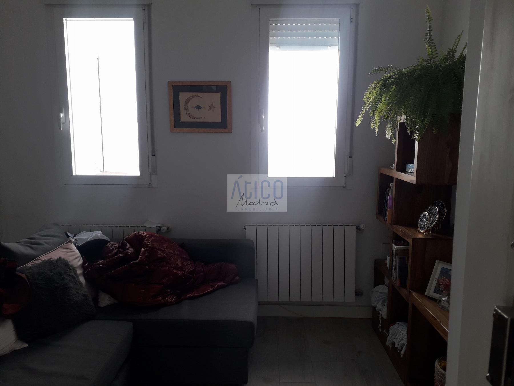 For sale of apartment in Madrid