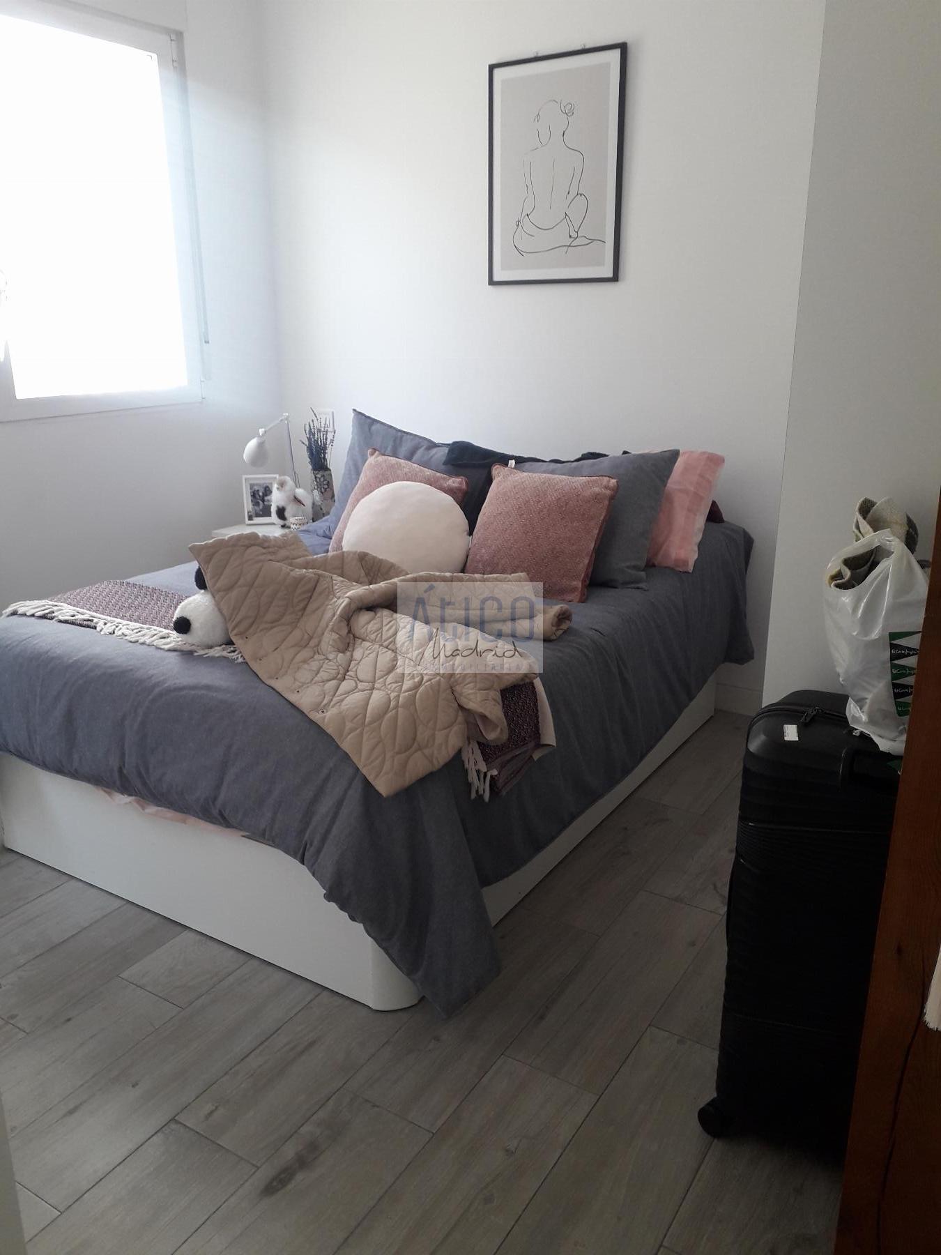 For sale of apartment in Madrid