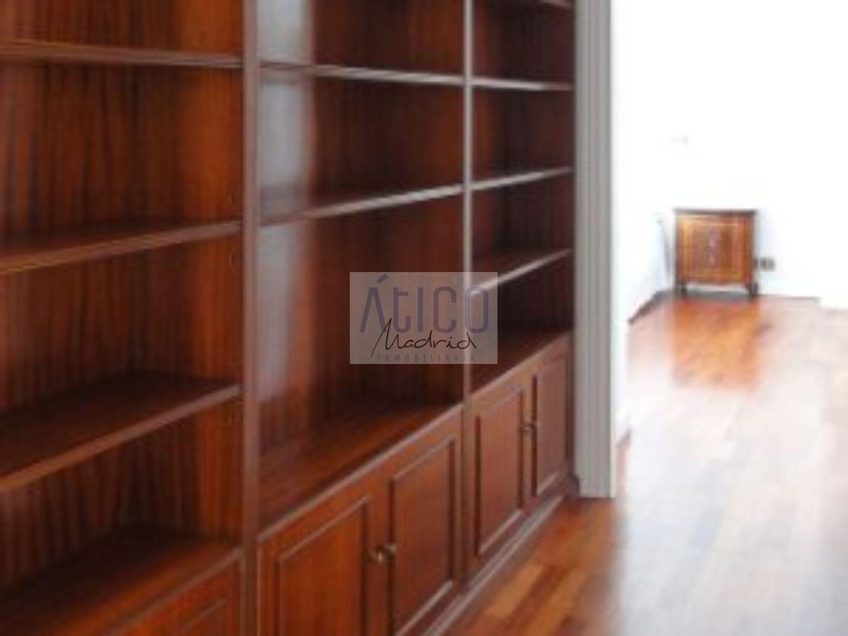 For rent of penthouse in Madrid