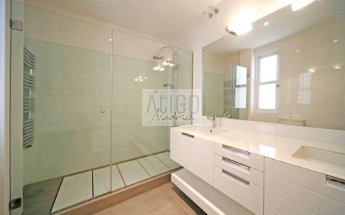 For rent of penthouse in Madrid