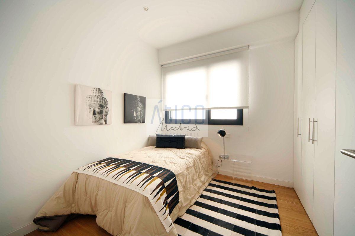 For rent of penthouse in Madrid