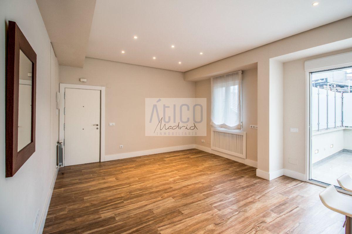 For rent of penthouse in Madrid