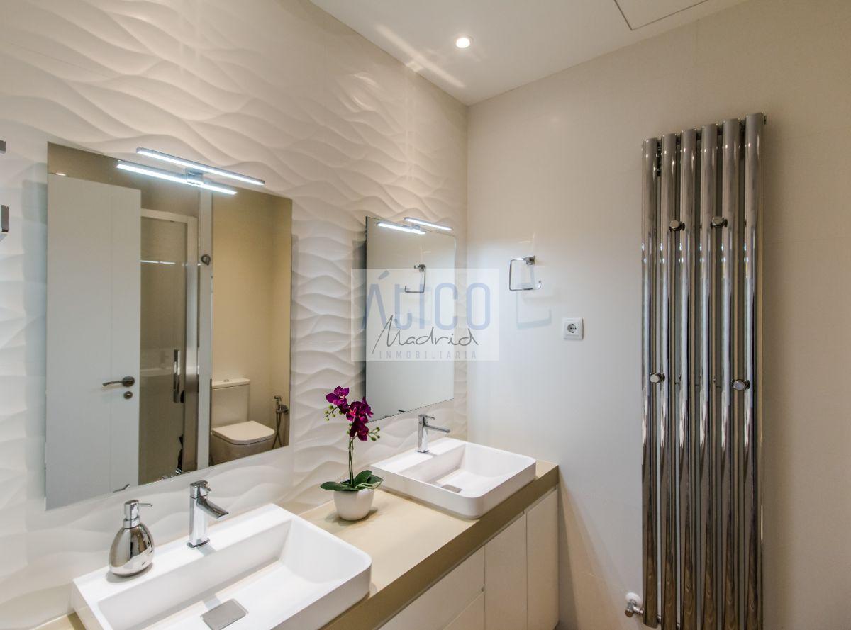 For rent of penthouse in Madrid