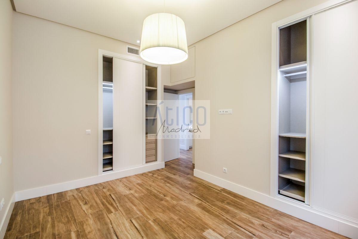 For rent of penthouse in Madrid