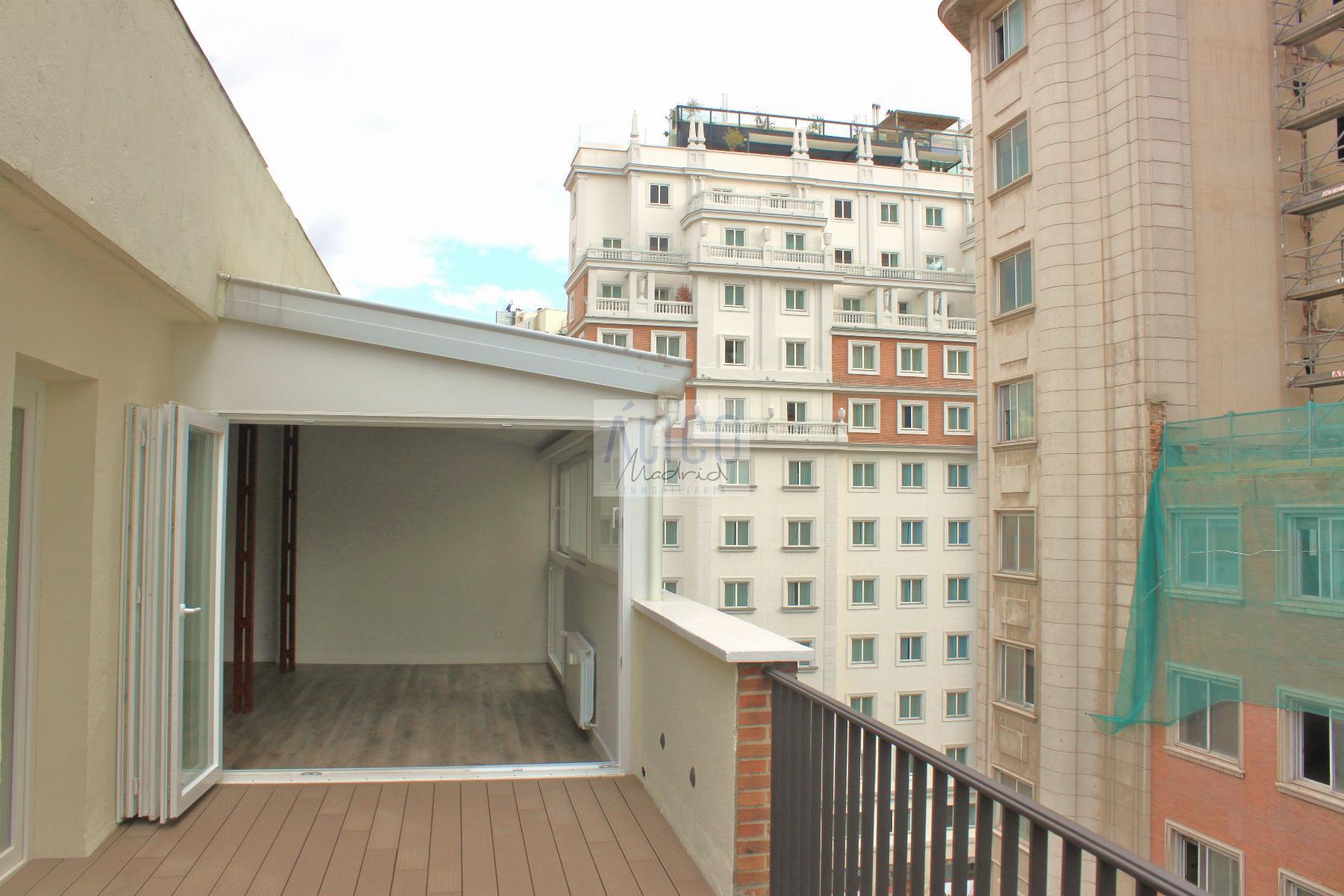 For rent of penthouse in Madrid