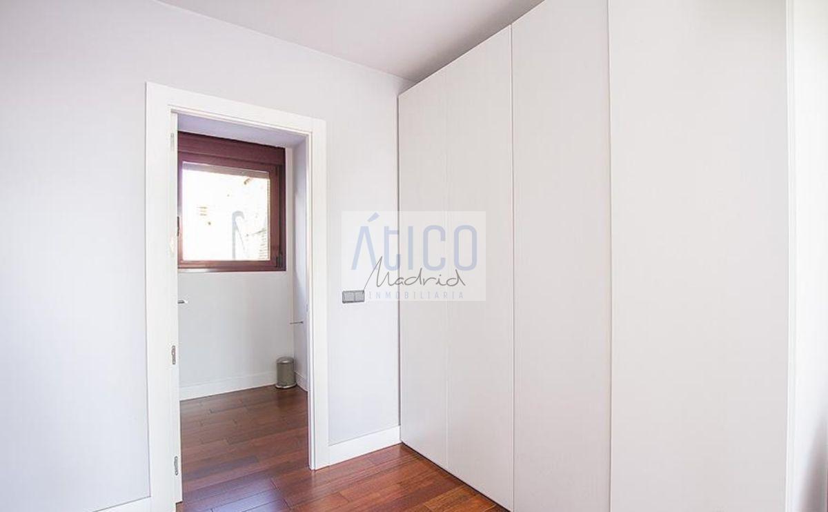 For rent of penthouse in Madrid