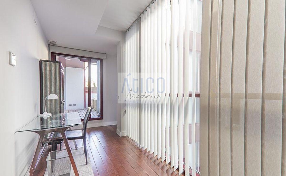For rent of penthouse in Madrid
