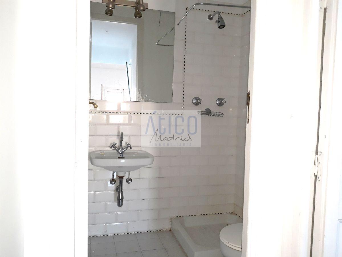 For rent of penthouse in Madrid
