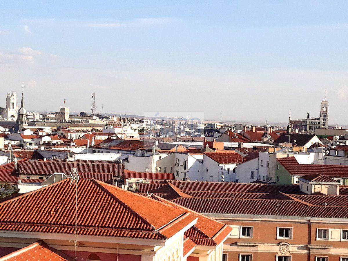 For rent of penthouse in Madrid