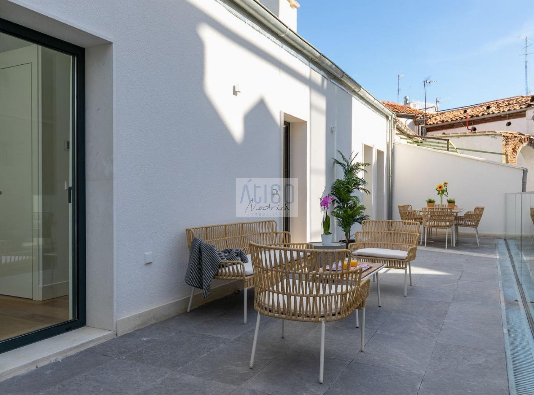 For sale of penthouse in Madrid