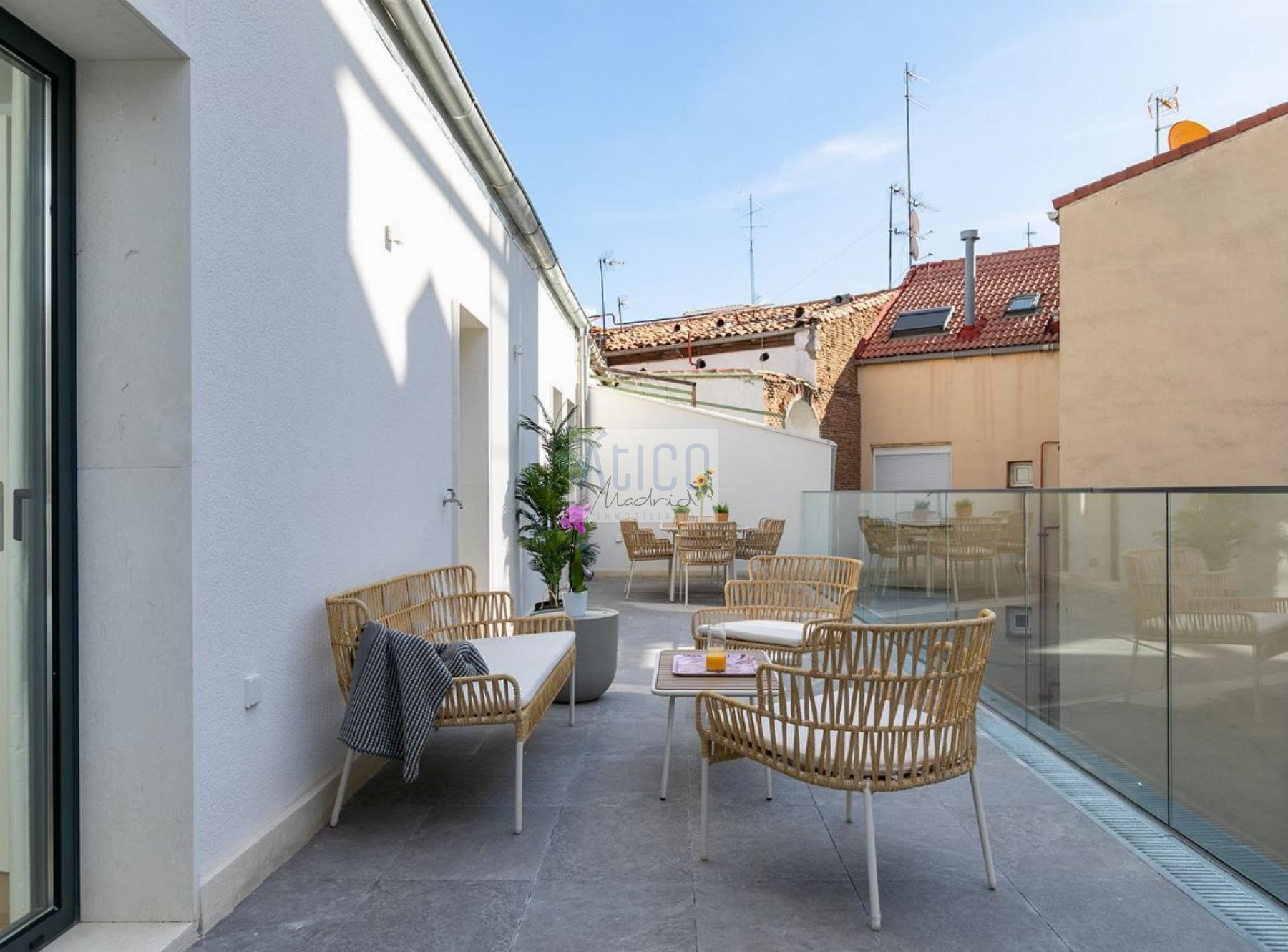 For sale of penthouse in Madrid