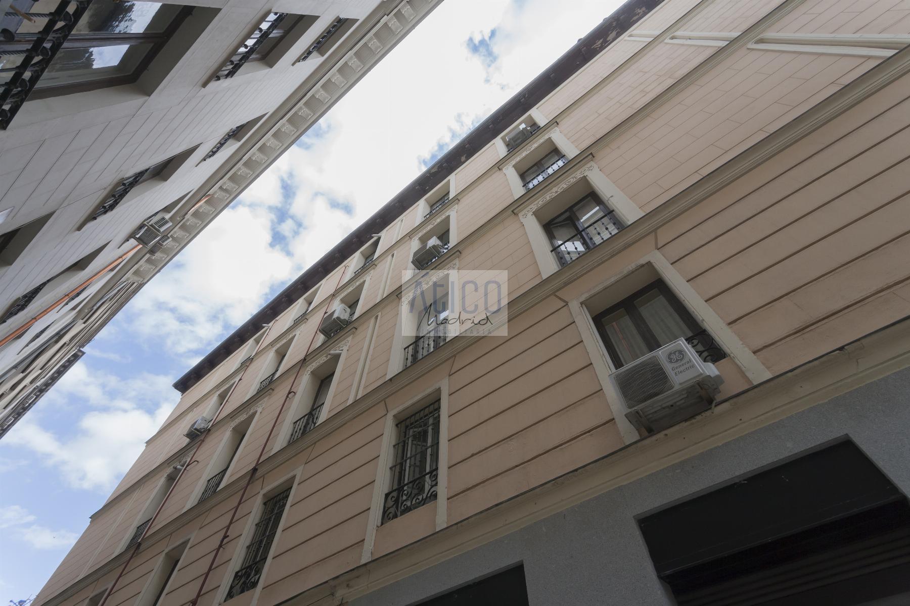 For rent of flat in Madrid