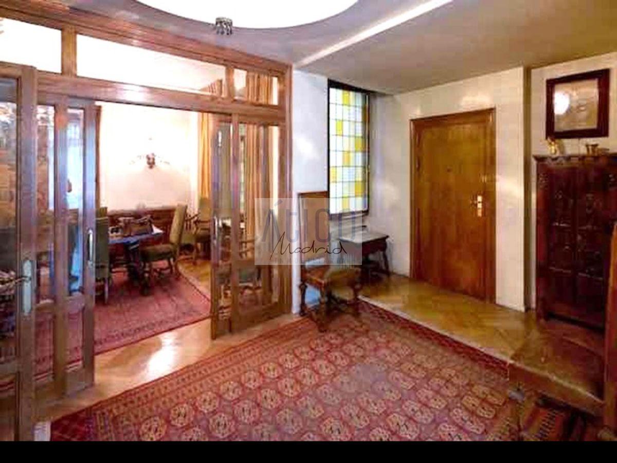 For sale of flat in Madrid