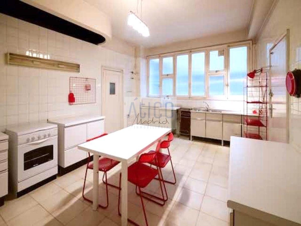 For sale of flat in Madrid