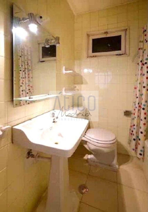 For sale of flat in Madrid
