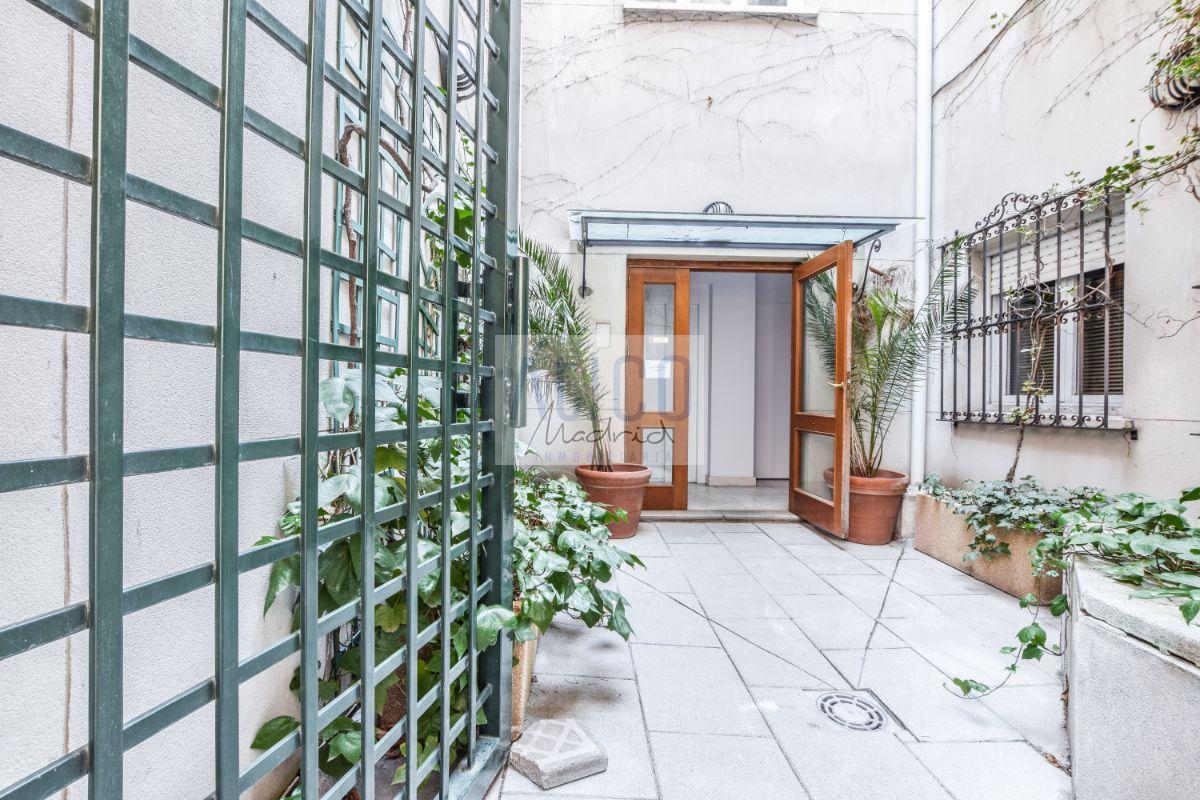 For rent of penthouse in Madrid